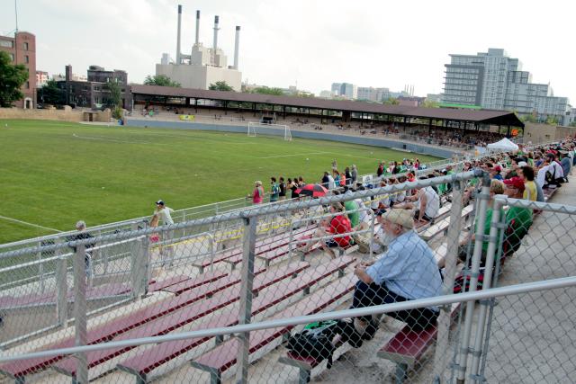 Fans watch the Madison Radicals ultimate frisbee team play at Breese Stevens Field (Kait Vosswinkel/Madison Commons)