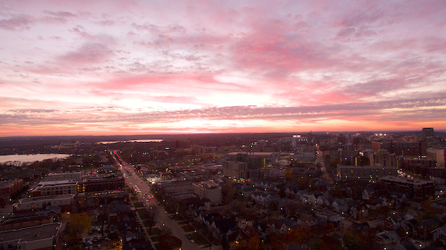 Looking East on Washington Ave. near Capital Square (Aaron Hathaway/Madison Commons).