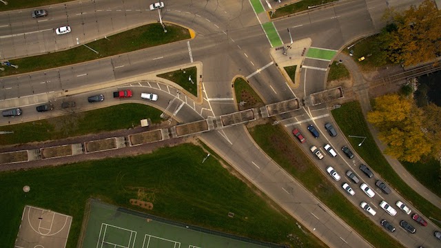Looking down at car traffic at the intersection of John Nolen Dr. and North Shore Dr. (Aaron Hathaway/Madison Commons)