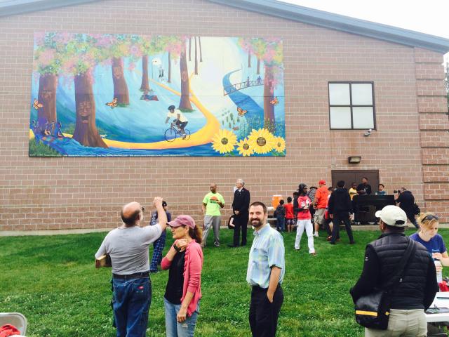 A new mural debuted at the Salvation Army in Darbo-Worthington. A collaboration between Sustain Dane and Sharon Kilfoy of the Williamson Street Arts Center, the project sought to build connections between neighbors (Franco Latona/Madison Commons).