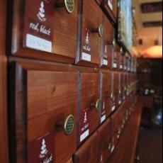 Dobra tea chest