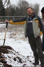 Lapham garden coordinator Jim Hansen with TEENWorks employee Derrick McDaniel