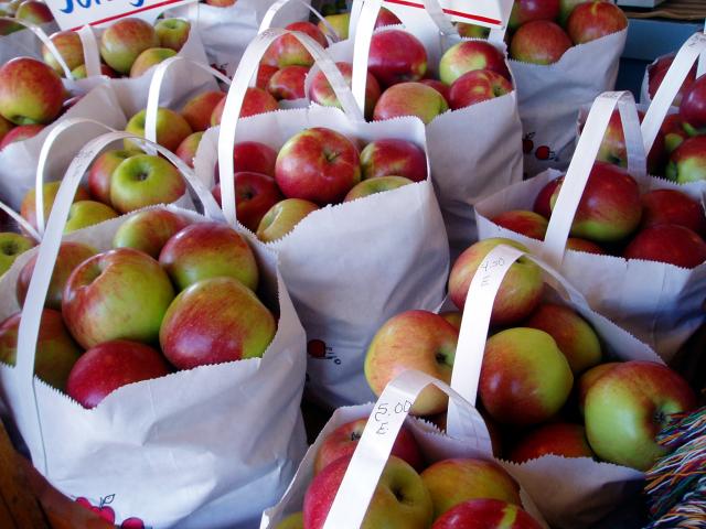 Apples, market