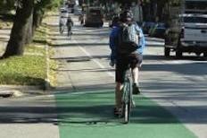 green bike lane 2