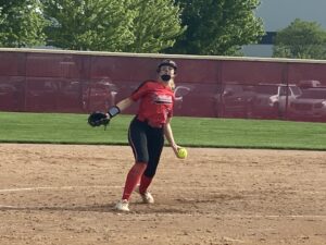 Sun Prairie’s Isabel Royle throws a pitch in the bottom of the third inning to Middleton’s Maggie Zumbrunnen