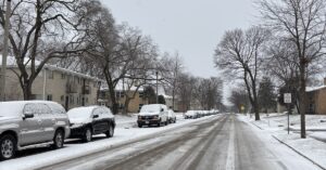 A wintry day on Allied Drive. Photo by Aída Inuca.